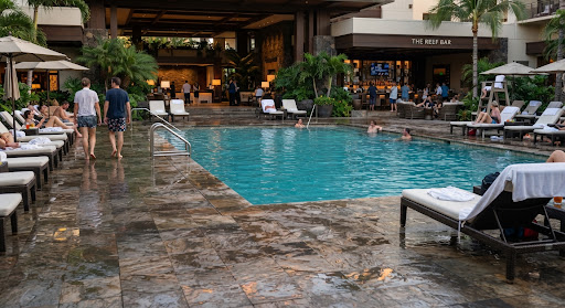 Hotels, Resorts & Pools